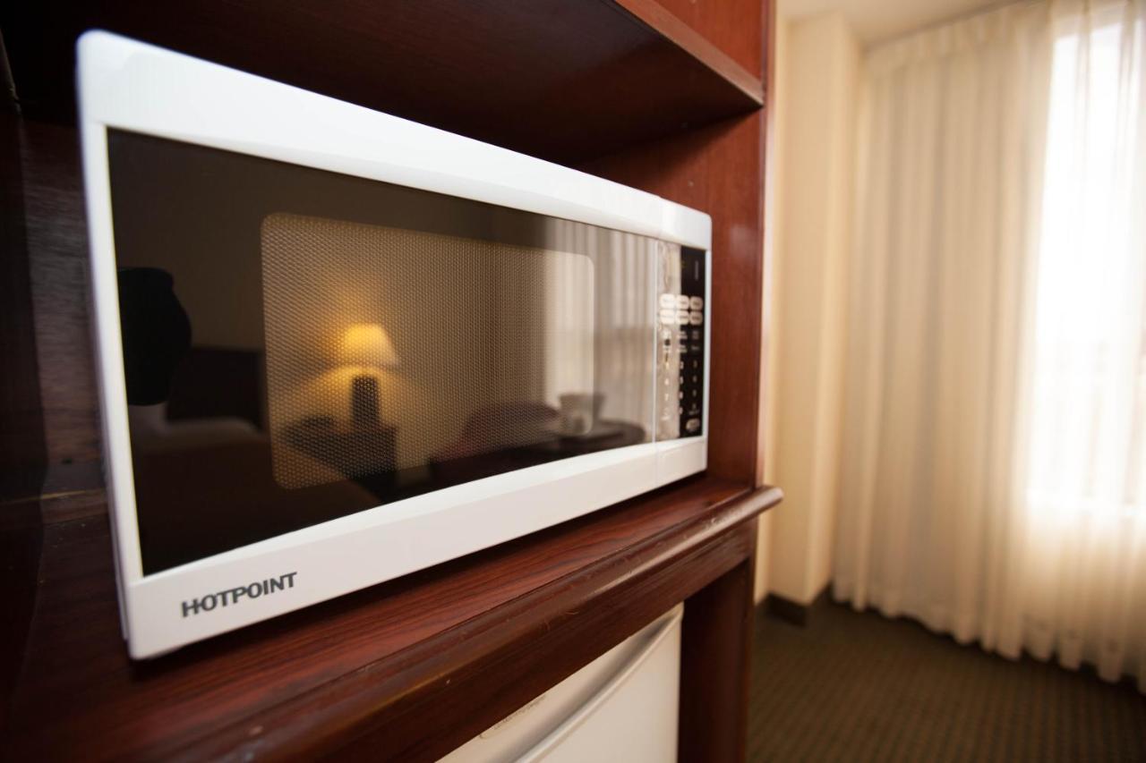 Holiday Inn Miami West - Airport Area By Ihg Hialeah Gardens Exteriör bild