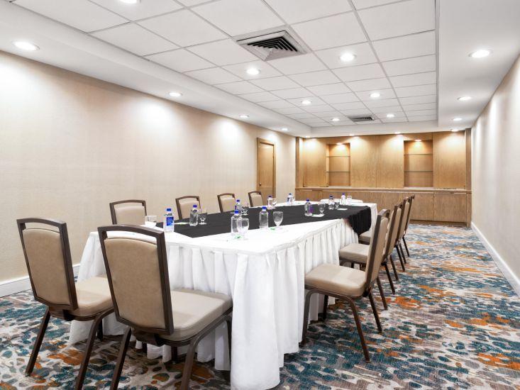 Holiday Inn Miami West - Airport Area By Ihg Hialeah Gardens Exteriör bild